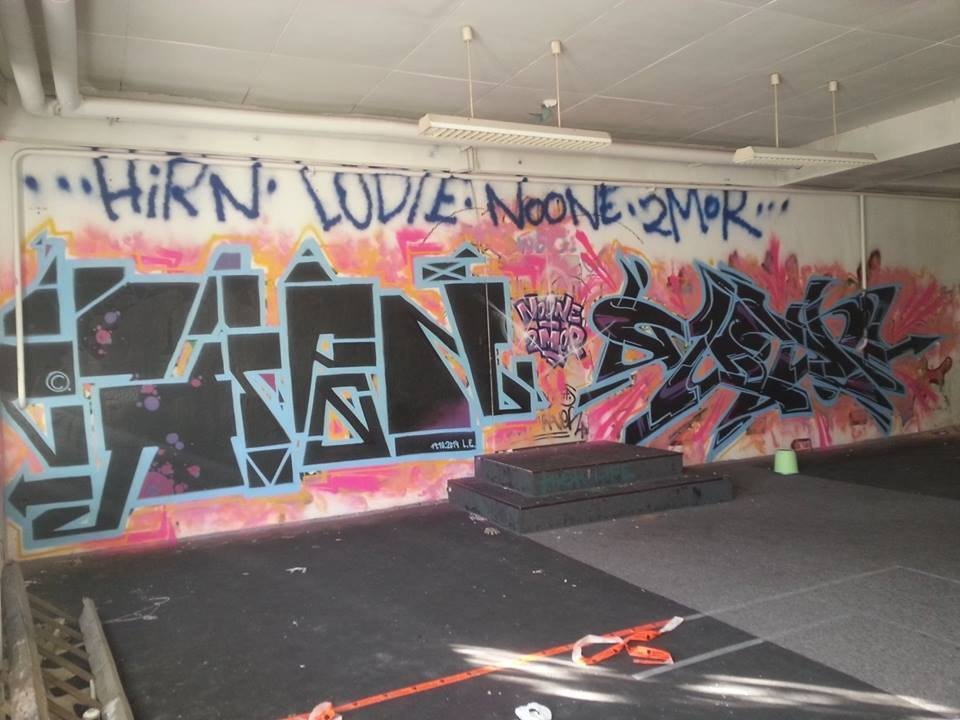 Graffiti Wall - Photo by LackierPerson