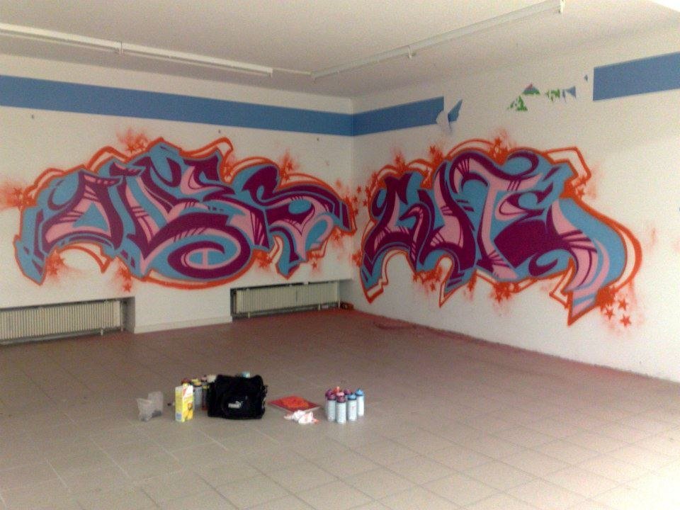 Graffiti Wall - Photo by LackierPerson