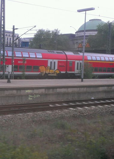 Graffiti Train - Photo by Lackspotter - dos, hamburg, regio (2014)