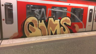 Graffiti Wall - Photo by Lackspotter - qums, qms, hamburg (2014)