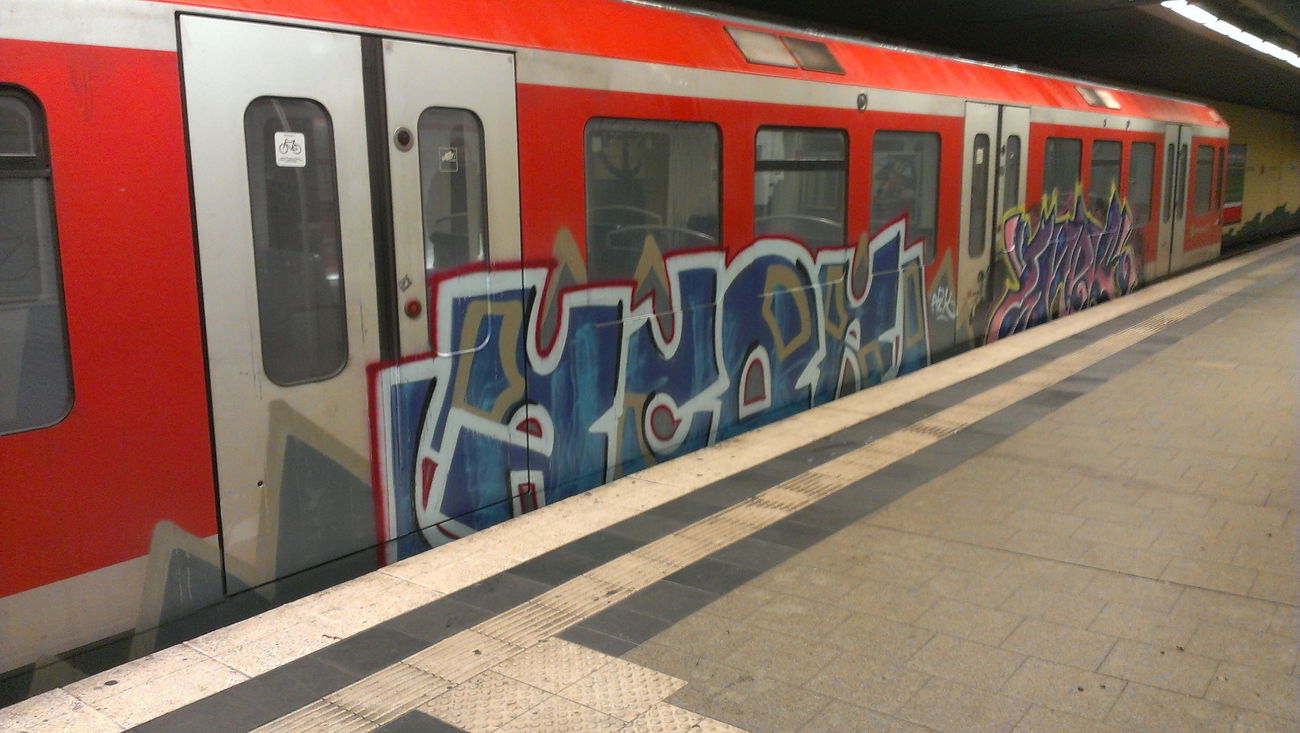 Graffiti Train - Photo by Lackspotter (2015)