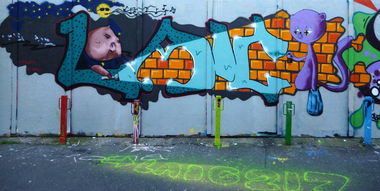 Graffiti Wall - Photo by Laic217