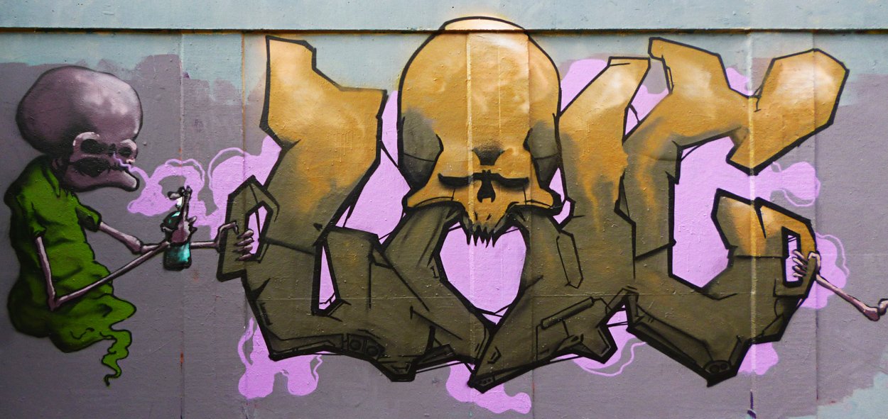 Graffiti Wall - Photo by Laic217