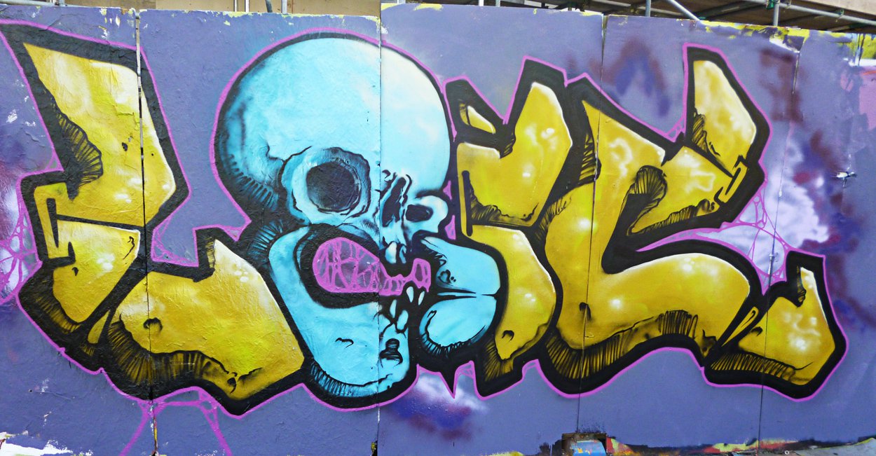 Graffiti Wall - Photo by Laic217