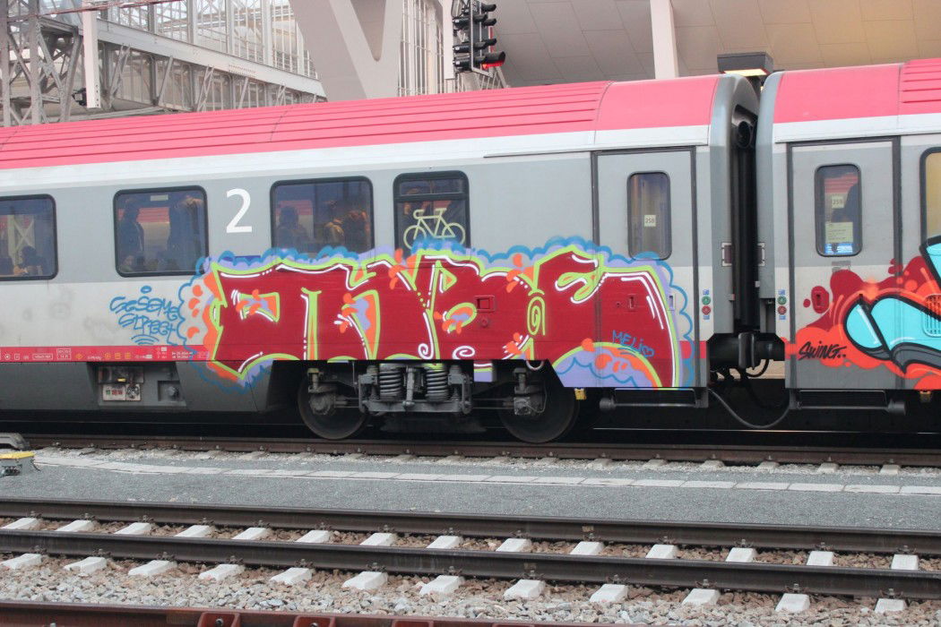 Graffiti Train in Austria - Photo by Lambert - Ohbe