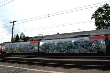 Graffiti Train in Austria - Photo by Lambert - Ruhe, Deseo, Taro