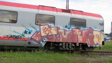 Graffiti Train in Salzburg - Photo by Lambert - tunid