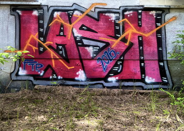 Graffiti Wall in Berlin - Photo by Lasher - LASH