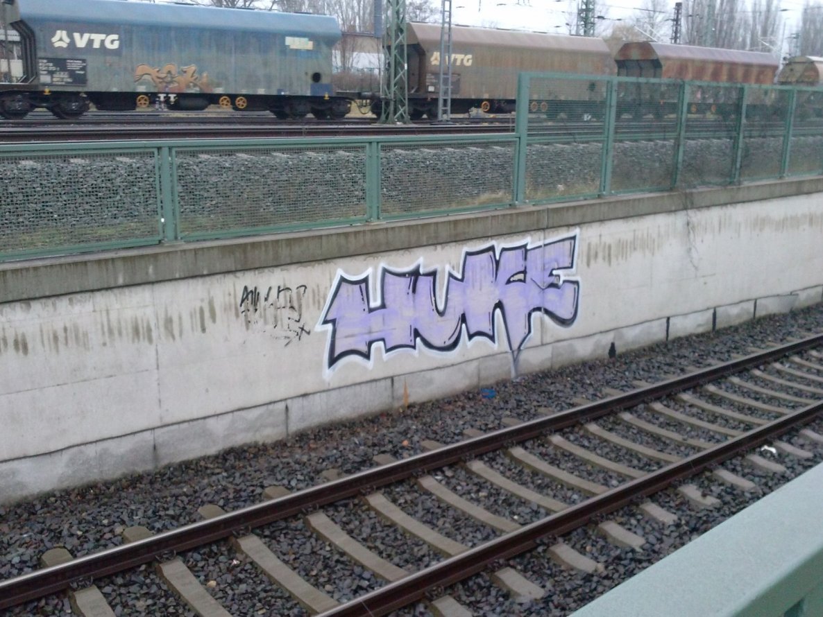 Graffiti Wall in Halle - Photo by Lauch - huke