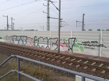Graffiti Bombing in Halle - Photo by Lauch - mia, fens, huke