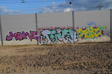 Graffiti Wall - Photo by Lauch - Huke, Mia, Fens