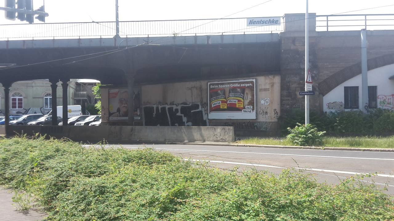 Graffiti Wall in Dresden - Photo by Lauch