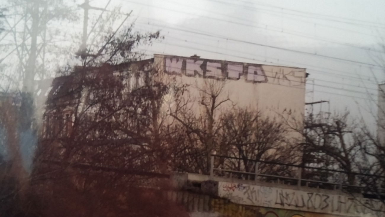 Graffiti Bombing in Leipzig - Photo by Lauch - WKS, TD