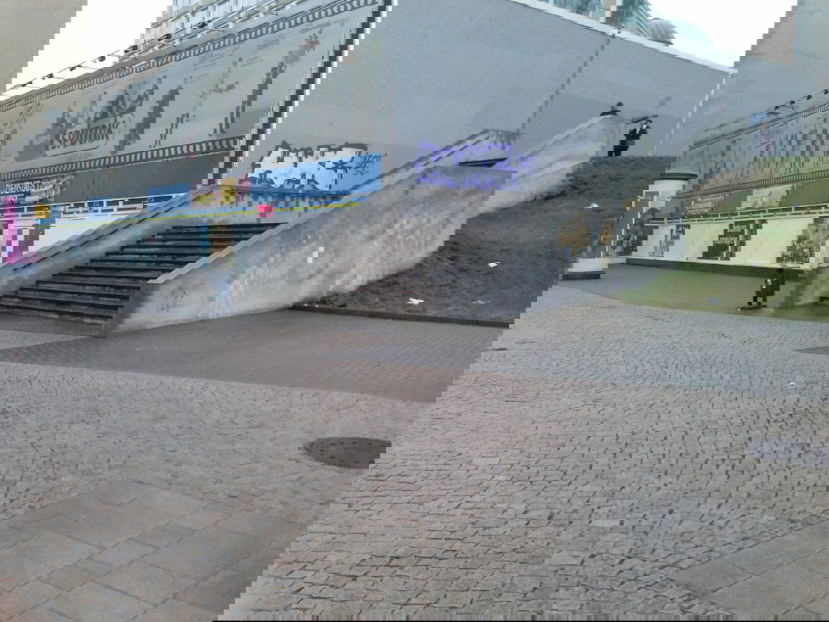 Graffiti Wall in Halle - Photo by Lauch - huke