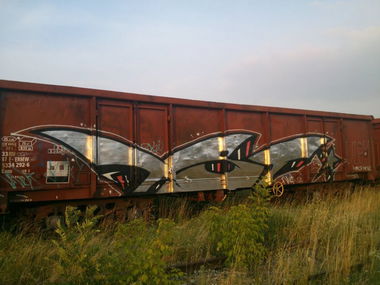Graffiti Train in bratislava - Photo by Lawer - TST, laver
