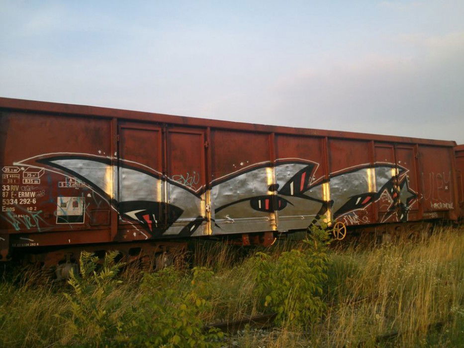 Graffiti Train in bratislava - Photo by Lawer - TST, laver