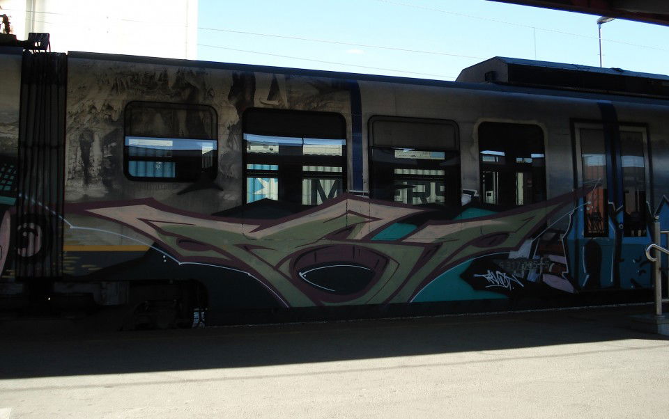Graffiti Train in Maribor - Photo by Lawer - Trust, tst (2013)