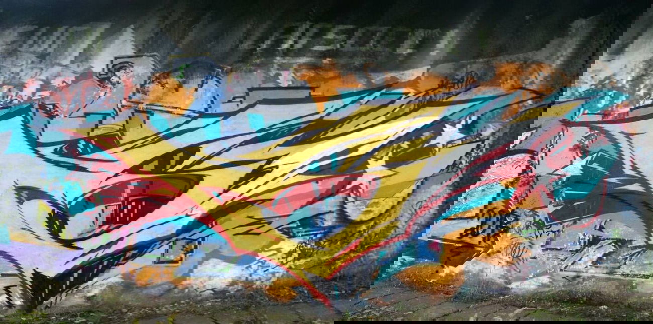 Graffiti Wall - Photo by Lawer - trust, tst (2013)