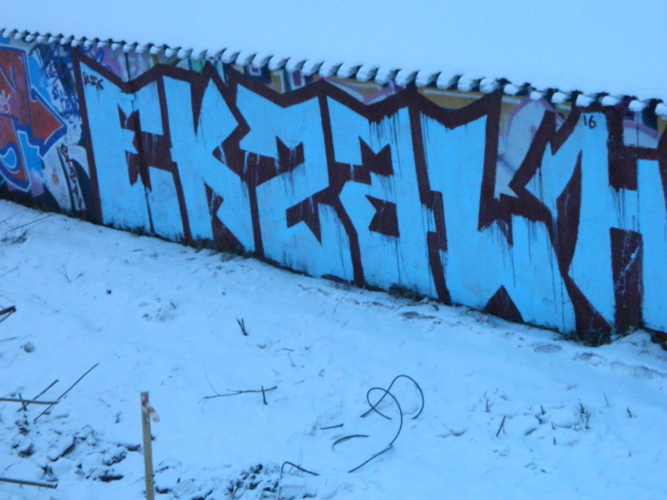 Graffiti Wall - Photo by Lazke - ekzal (2016)