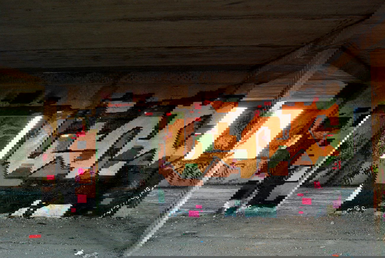 Graffiti Wall - Photo by Leank - Leank (2013)