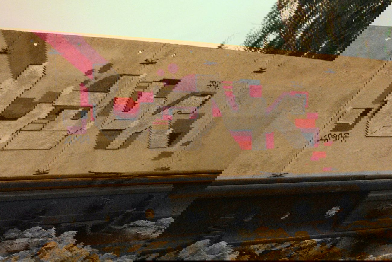 Graffiti Wall - Photo by Leank - Leank, Dma (2014)