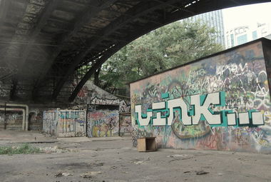Graffiti Bombing - Photo by Leank - Leank, Dma, Act (2014)