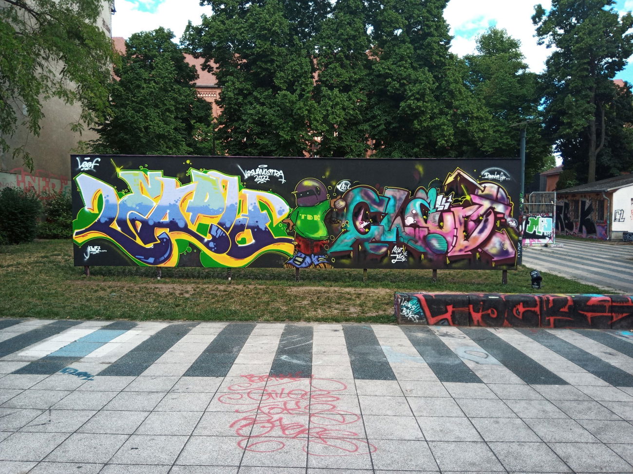 Graffiti Wall in Berlin - Photo by Leeef - leef, tdk, tdkberlin (2022)