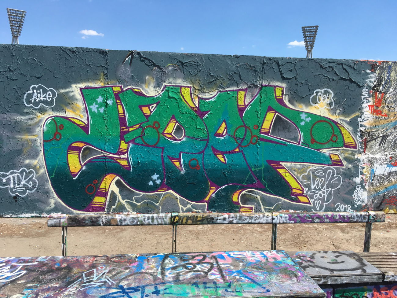 Graffiti Wall - Photo by Leeef - leef, tdkberlin