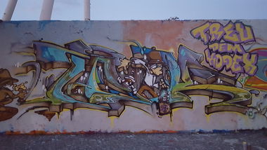 Graffiti Wall - Photo by Leeef - leef, bosom, zen