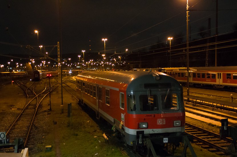 Graffiti Artwork - Photo by Legion0711 - Stuttgart, Yard, Nightshot (2013)