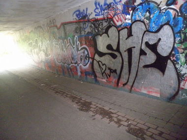 Graffiti Street Art - Photo by Lenice