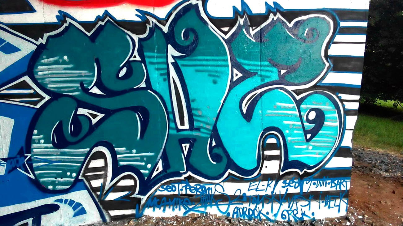 Graffiti Wall - Photo by Lenice