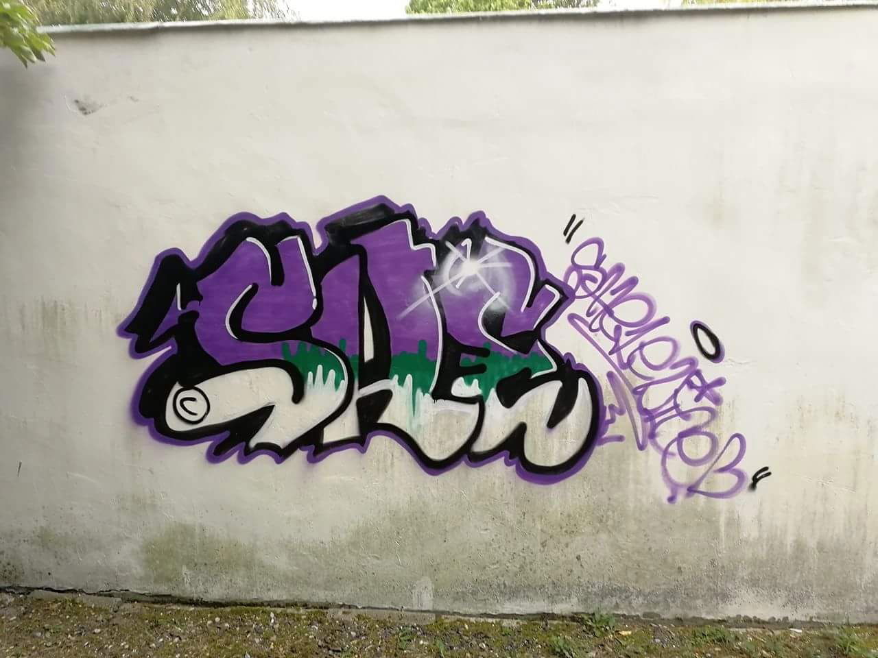 Graffiti Wall - Photo by Lenice