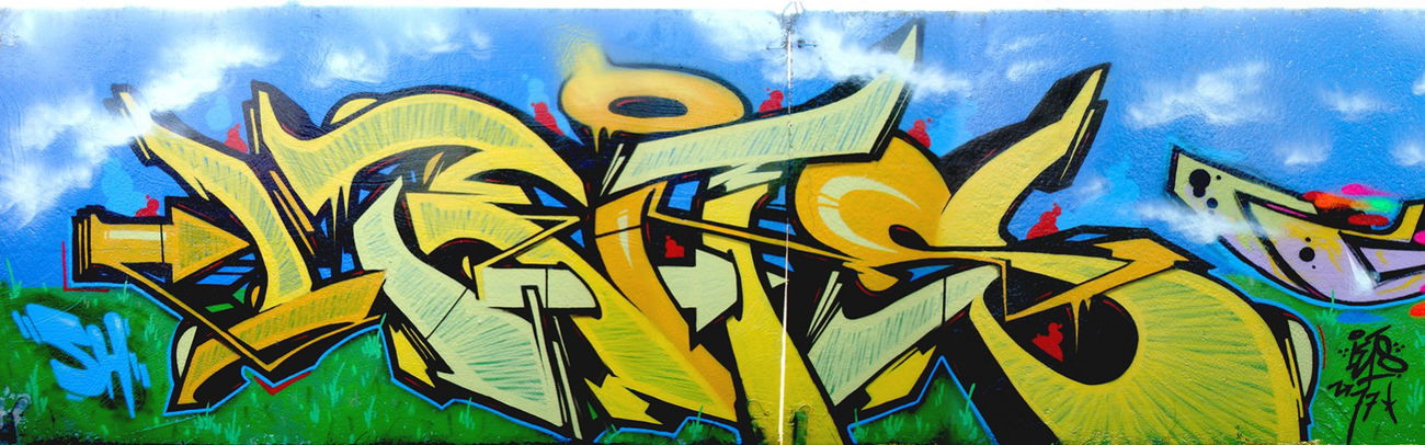 Graffiti Wall - Photo by Lets77