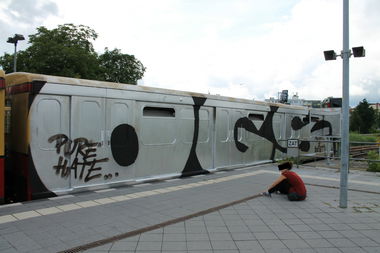 Graffiti Train in Berlin - Photo by Lifd5 (2016)