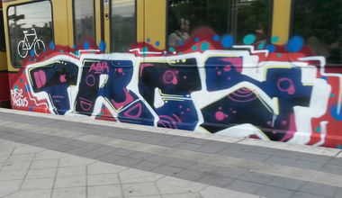 Graffiti Train in Berlin - Photo by Lifd5