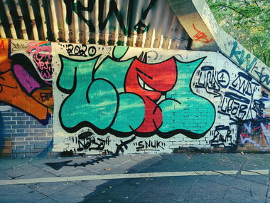 Graffiti Bombing in Berlin - Photo by Lifd5 - lifd (2020)