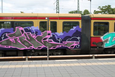 Graffiti Train in Berlin - Photo by Lifd5 (2016)