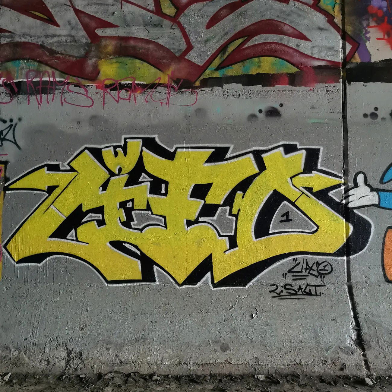 Graffiti Wall in Berlin - Photo by Lifd5 - lifd