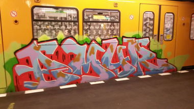 Graffiti Train in Berlin - Photo by Lifd5 (2016)