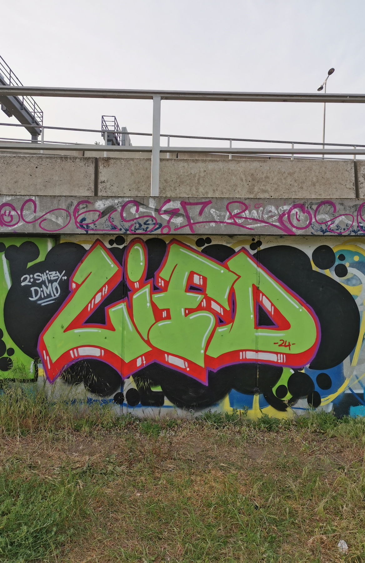 Graffiti Bombing in Berlin - Photo by Lifd5 - lifd