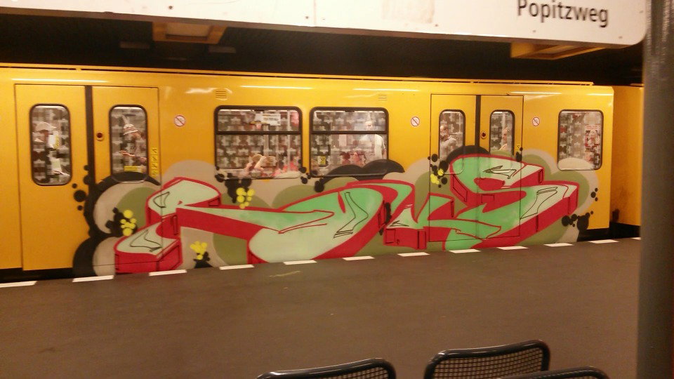 Graffiti in Berlin - Photo by Lifd5 (2015)