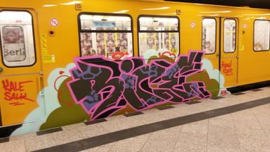 Graffiti Train in Berlin - Photo by Lifd5 (2016)