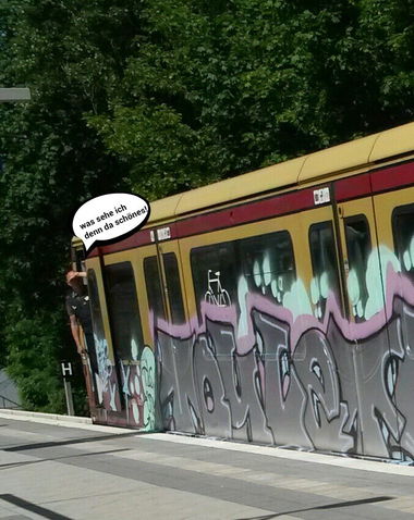 Graffiti Train - Photo by Lifd5