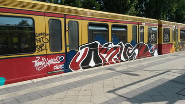 Graffiti Train in Berlin - Photo by Lifd5 (2016)