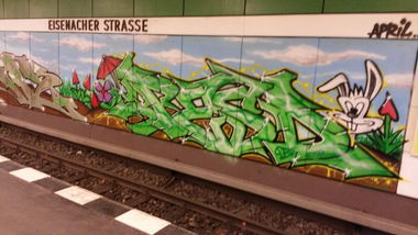 Graffiti Bombing in Berlin - Photo by Lifd5