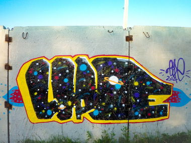 Graffiti Wall - Photo by Lipa - lipa, space (2012)