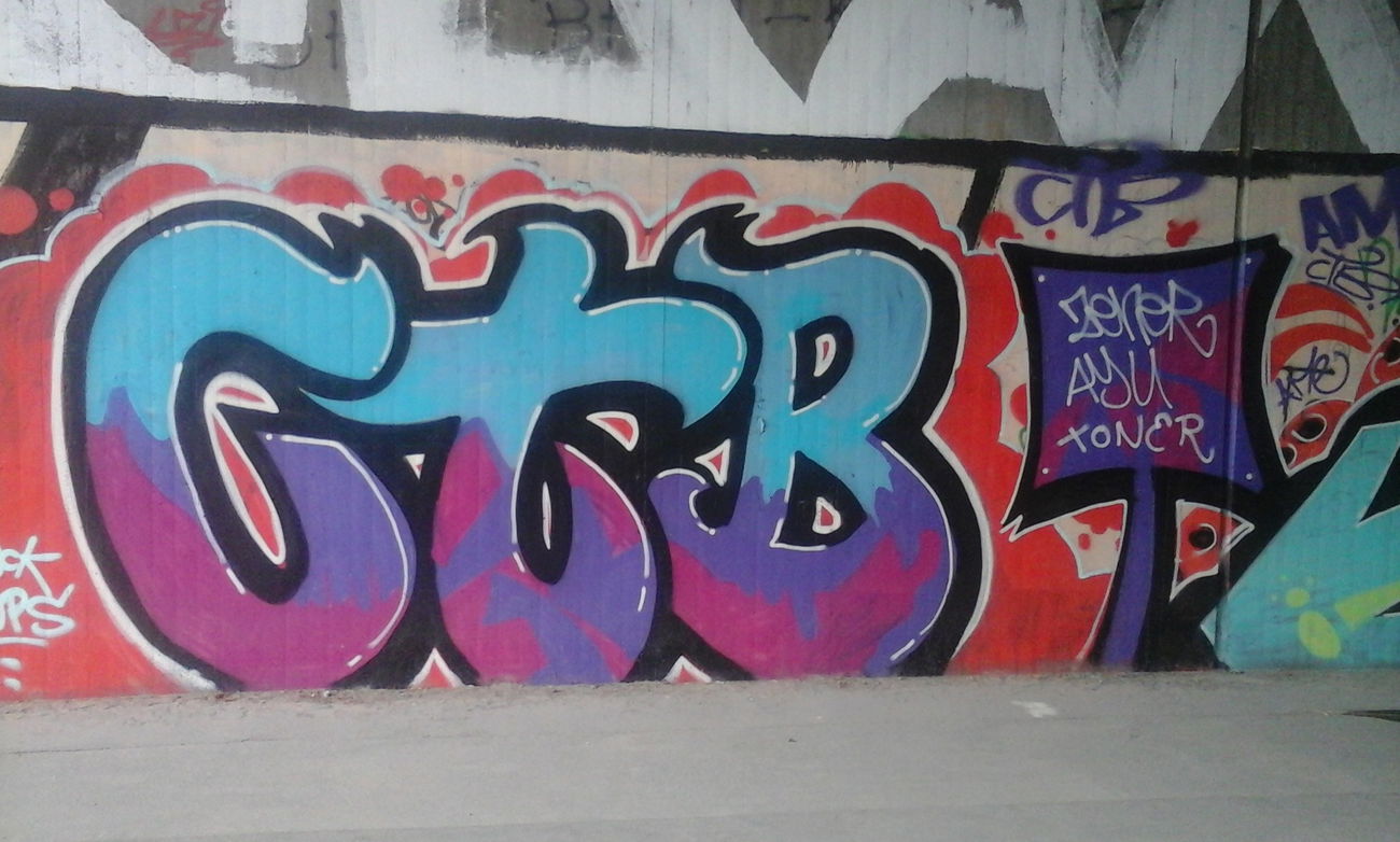Graffiti Wall - Photo by Litza - CTB (2015)