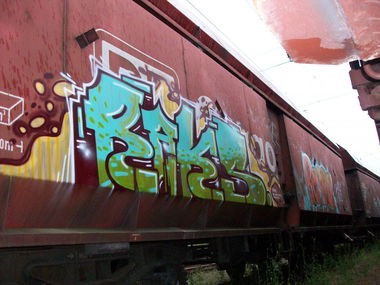 Graffiti Train - Photo by LosPicos - raks, io