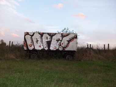 Graffiti Bombing - Photo by LosPicos - io, pc